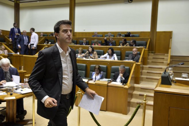 Gorka Maneiro en el Parlamento.