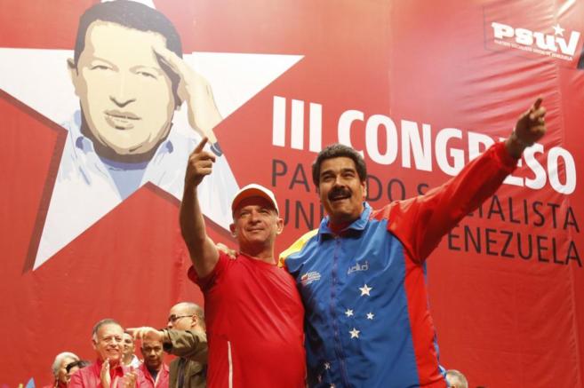 Hugo Carvajal y Nicols Maduro durante el III Congreso del Partido...