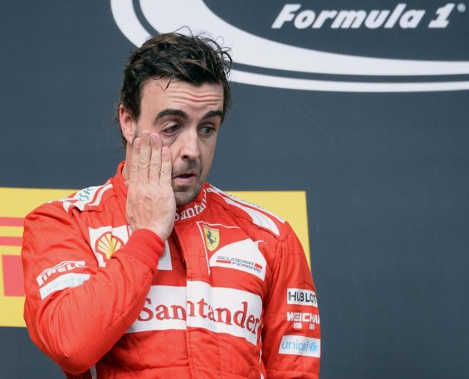 Fernando Alonso, en el podio de Hungra, tras terminar en segunda...