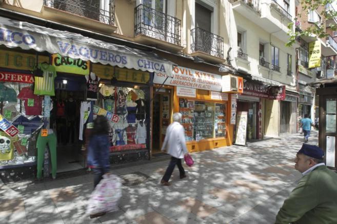 Comercios de la calle Bravo Murillo de Madrid.