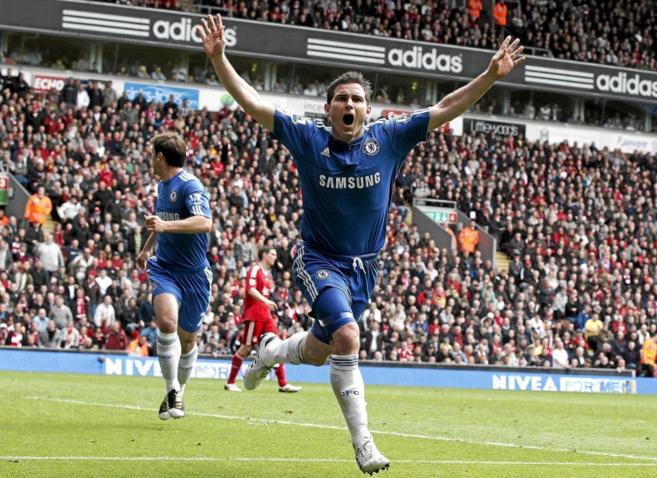 Frank Lampard, en una foto de archivo, celebrando un gol con el...