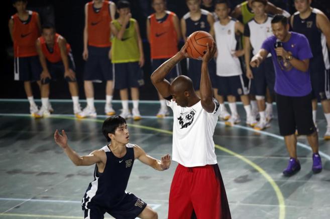 Kobe Bryant, durante un reciente partido de exhibicin.