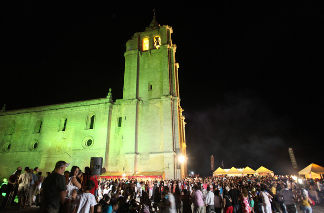 La Fortaleza de La Mota en Alcal La Real durante sus fiestas...