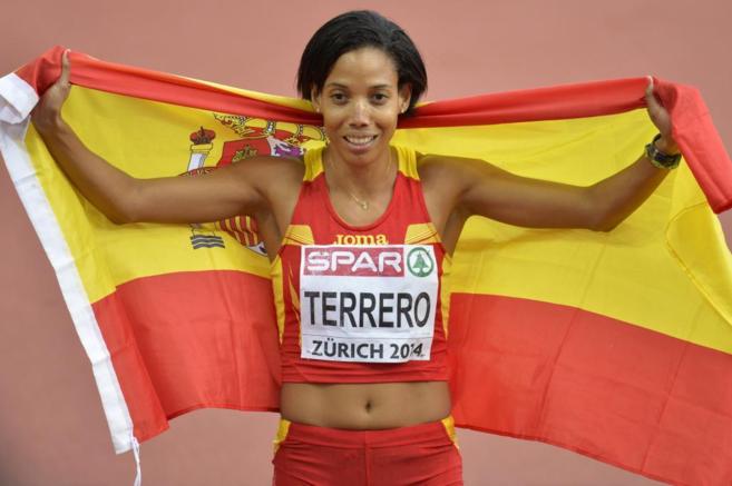 Indira Terrero celebra su bronce con Espaa.