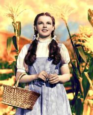 Caracterizada como Dorothy.