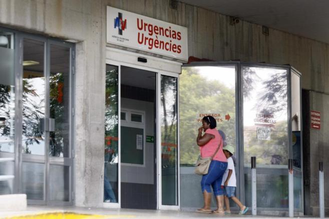 Acceso a las Urgencias del Hospital San Juan de Alicante.