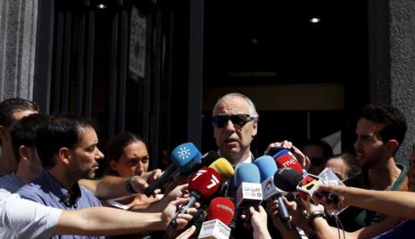 Juan Antonio Samper, vicepresidente deportivo del Real Murcia, tras la...