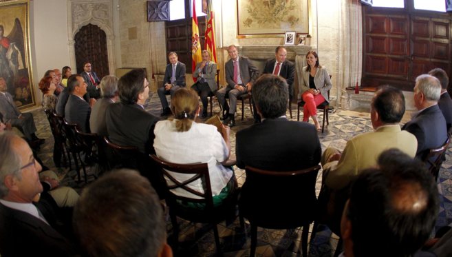 Alberto Fabra, en una reunin con empresarios el pasado mes julio.