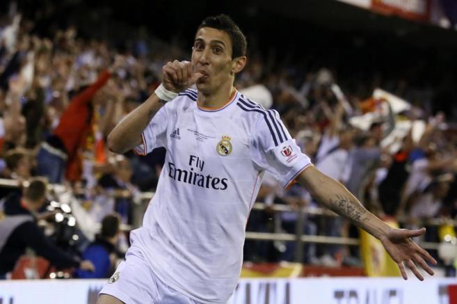 Di Mara celebra un gol en su etapa con el Real Madrid.