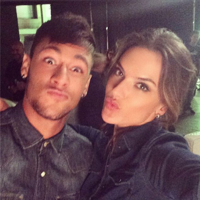Neymar y Alessandra Ambrosio, juntos de trabajo.