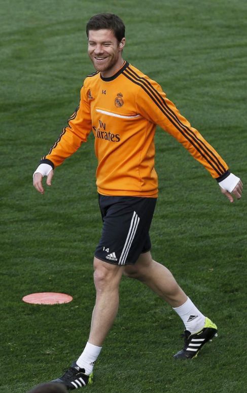 Xabi Alonso, durante un entrenamiento con el Madrid.