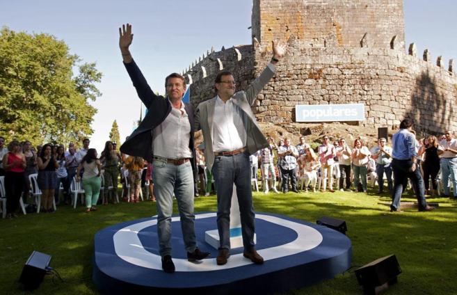 Mariano Rajoy y Alberto Nez Feijo, ayer, durante el mitin de...