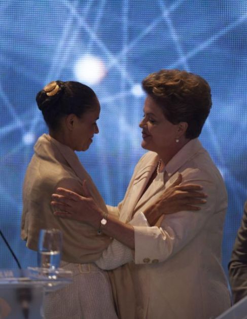 Las candidatas a la presidencia de Brasil, la oficialista del Partido...