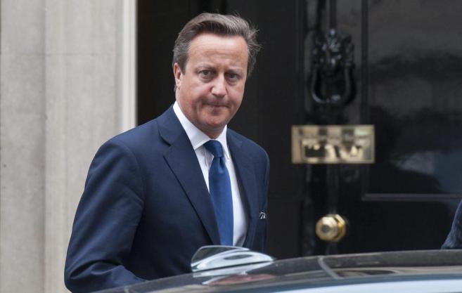 El primer ministro britnico, David Cameron, a las puertas del...