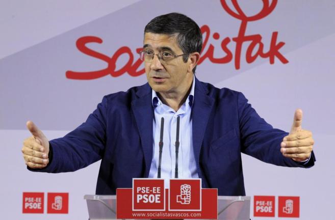 El secretario de Accin Poltica del PSOE, Patxi Lpez, en su...