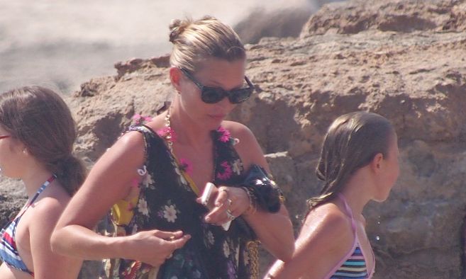 La modelo Kate Moss, de vacaciones en Formentera.
