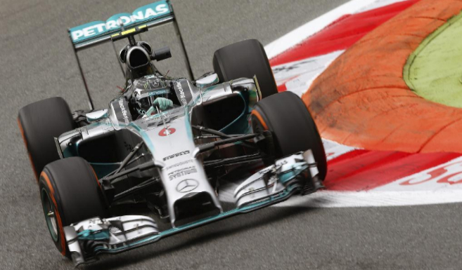 Nico Rosberg durante la primera sesin de entrenamientos libres del...