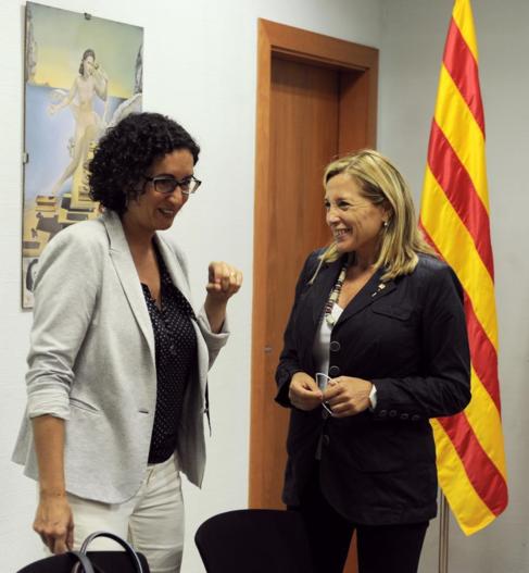 Reunion de Joana Ortega, Vicepresidenta del Gobierno cataln, con la...