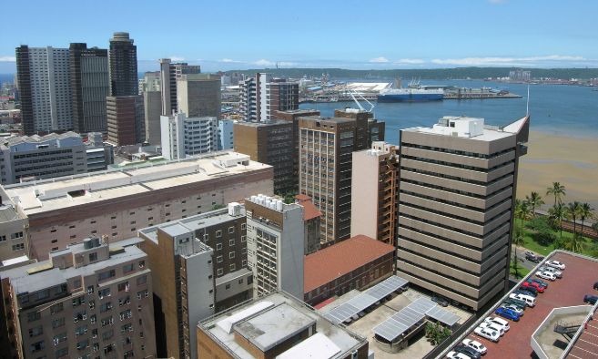 Durban, la tercera ciudad ms poblada de Sudfrica con  3,5 millones...