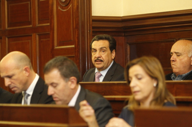 Francisco Martínez, en el pleno de la Diputación en el que fue...