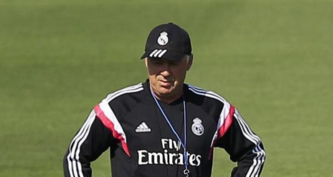 Ancelotti, durante un entrenamiento con el Real Madrid.