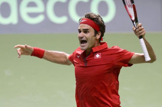 Federer celebra su victoria ante Fognini.