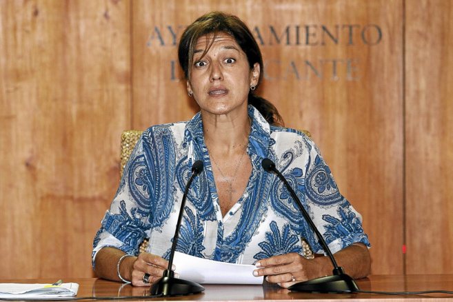 La portavoz del equipo de Gobierno de Sonia Castedo (PP), Marta...