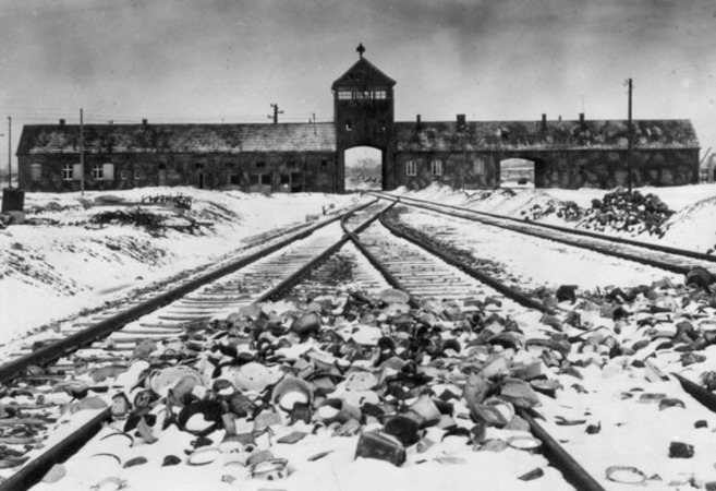 Entrada al campo de Auschwitz