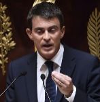 Manuel Valls se dirige a los miembros del Parlamento.