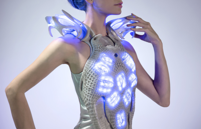 Synapse, un vestido luminoso impreso en 3D.