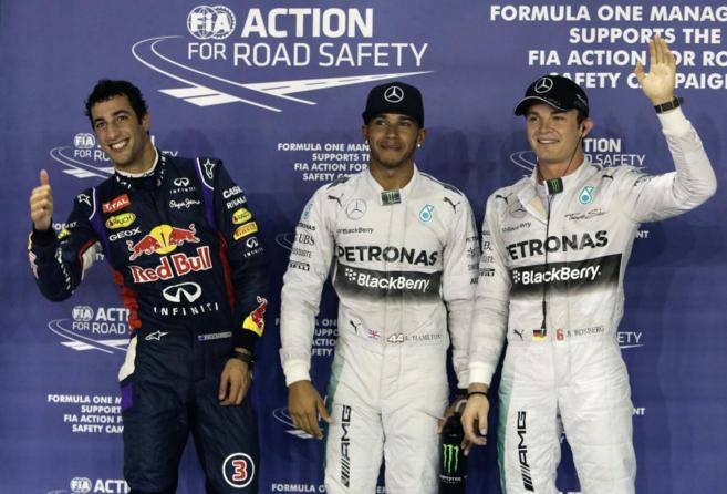 De izda a dcha: Ricciardo, Hamilton y Rosberg, en la ceremonia de la...