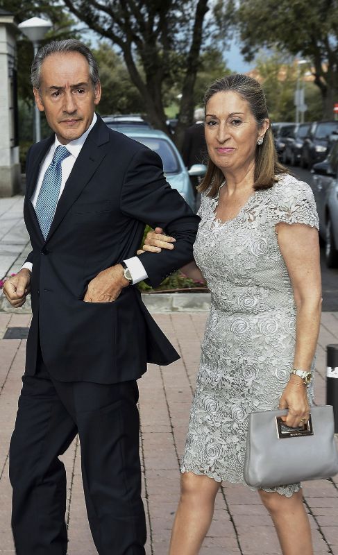 La ministra de Fomento, Ana Pastor, y su marido Jos Benito Surez