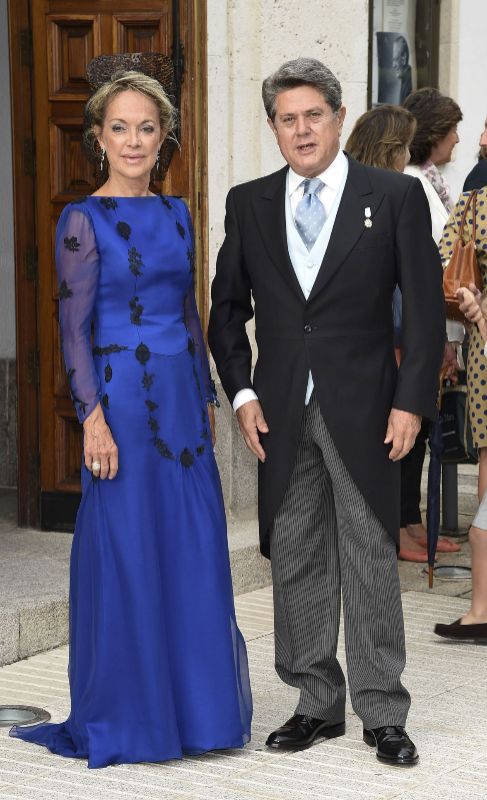 El embajador de Espaa en Londres, Federico Trillo, y su mujer Mara...