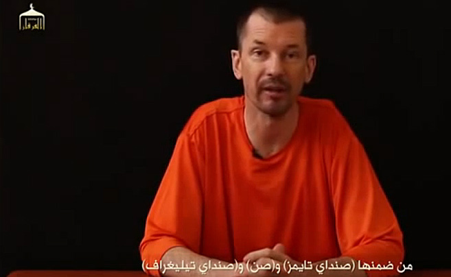 El periodista John Cantlie, en una imagen del anterior vdeo que...