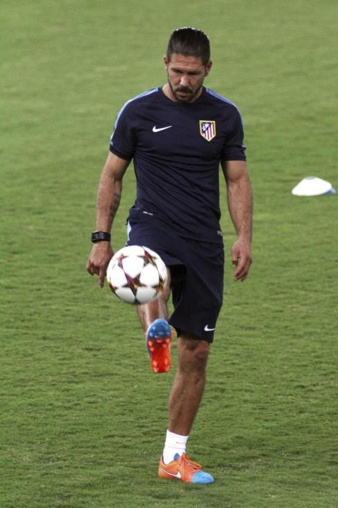 Diego Simeone, durante un entrenamiento.