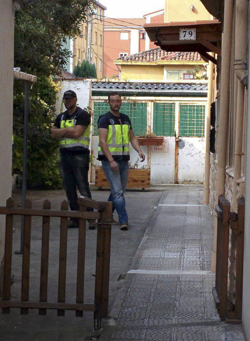 Casa donde ha sido detenido el pederasta en Santander.