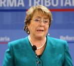 Michelle Bachelet habla durante la promulgacin de una ley de reforma...