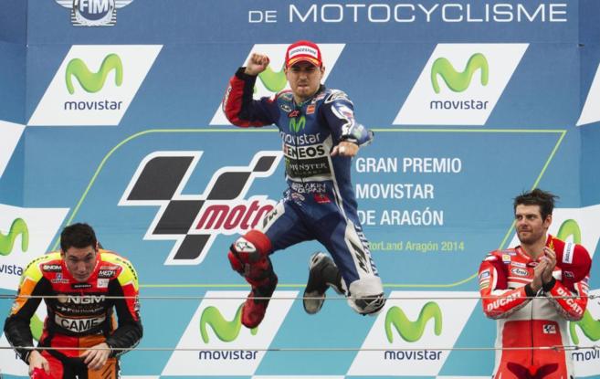 Jorge Lorenzo celebra su victoria en el Motorland de Aragn.