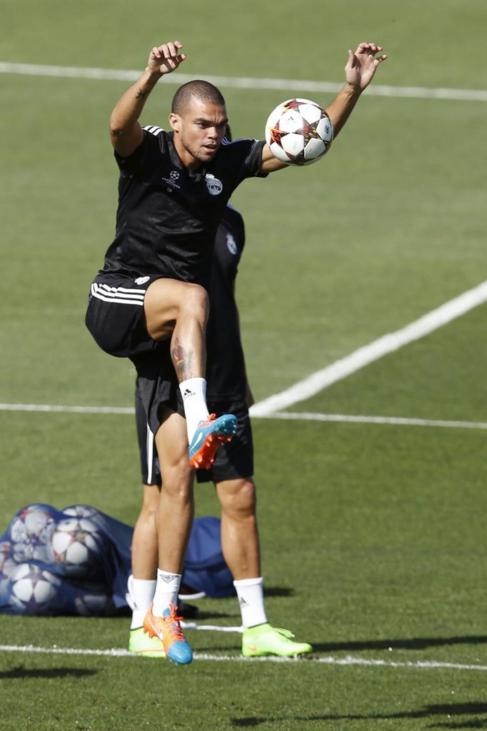 Pepe en un entrenamiento con el Real Madrid.