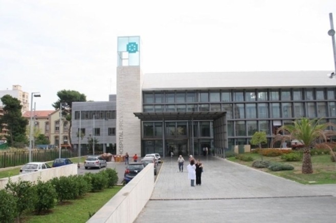 Acceso principal al Hospital Provincial de Castelln.