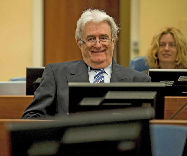 El ex lder serbobosnio Radovan Karadzic en el TPIY.