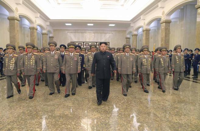 Kim Jong-un, durante una visita al Palacio del Sol de Kumsusan
