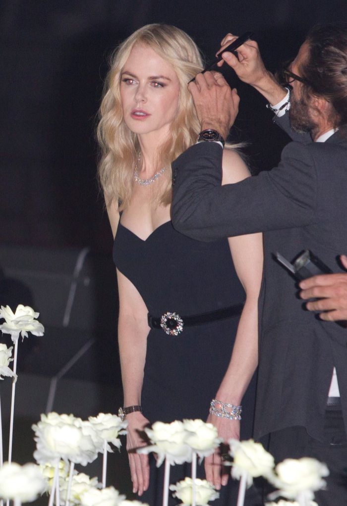 Tras la repentina muerte de su padre el mes pasado, Nicole Kidman ha...