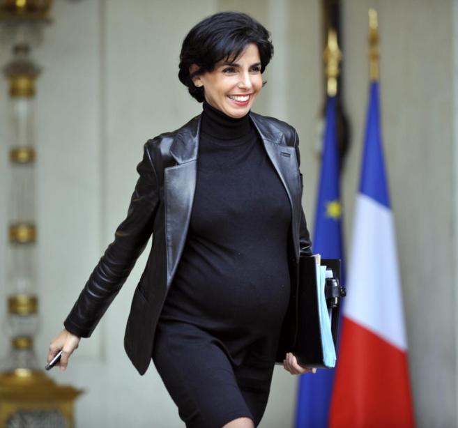 La ex ministra de Justicia francesa Rachida Dati abandonando el...