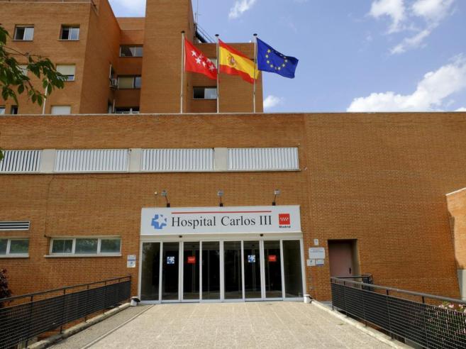 El Hospital Carlos III de Madrid, donde fueron ingresados los dos...