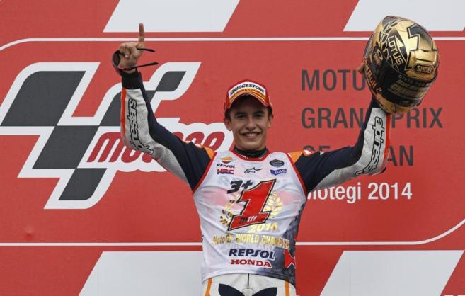 Marc Mrquez celebra la victoria en el Mundial de MotoGP, logrado en...