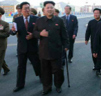 Kim Jong-un inspecciona un nuevo complejo inmobiliario en Pyongyang.
