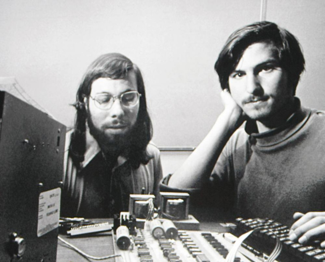 Steve Wozniak y Steve Jobs en 1976, cuando crearon los primeros...