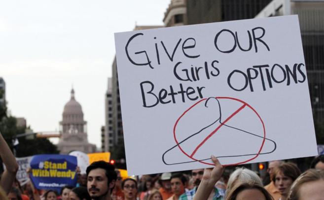 Protesta contra el cierre de 13 clnicas abortistas en Austin.