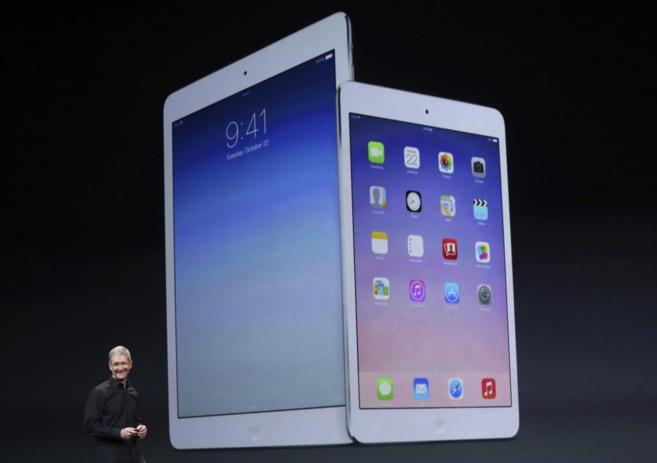 El presidente de Apple, Tim Cook, durante la presentacin del iPad...